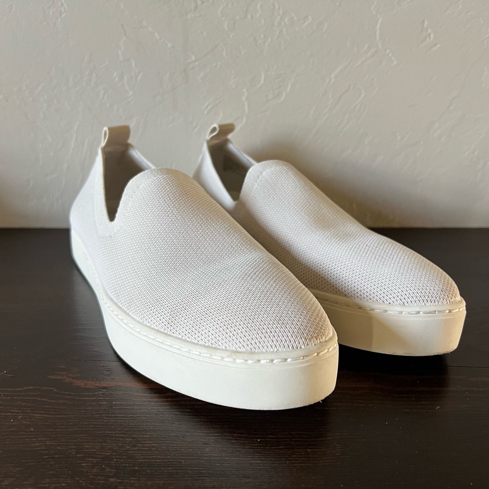 Banana Republic Slip On Flats